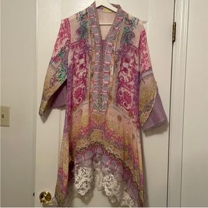 Farah talib Aziz kurta